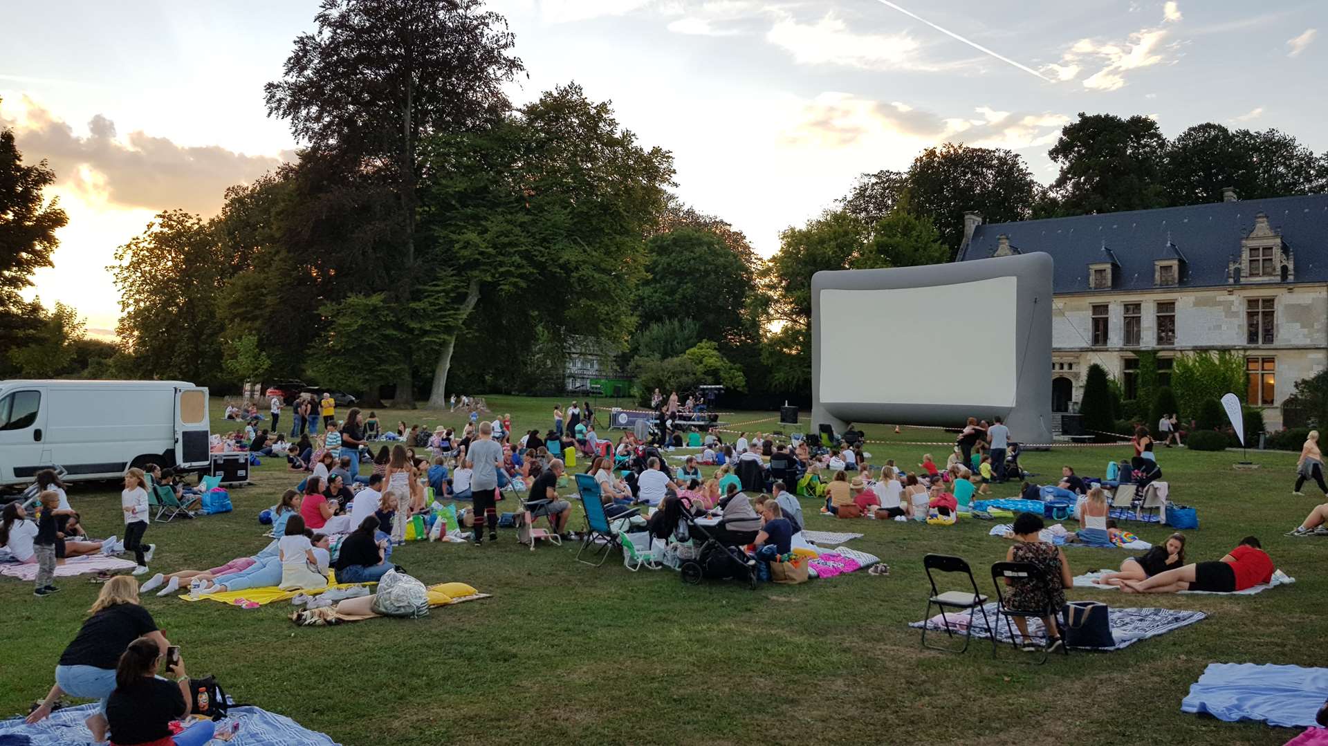 Appel à Manifestation d’Intérêt Pertinent – Restaurateurs aux Ciné Toiles à Gromesnil