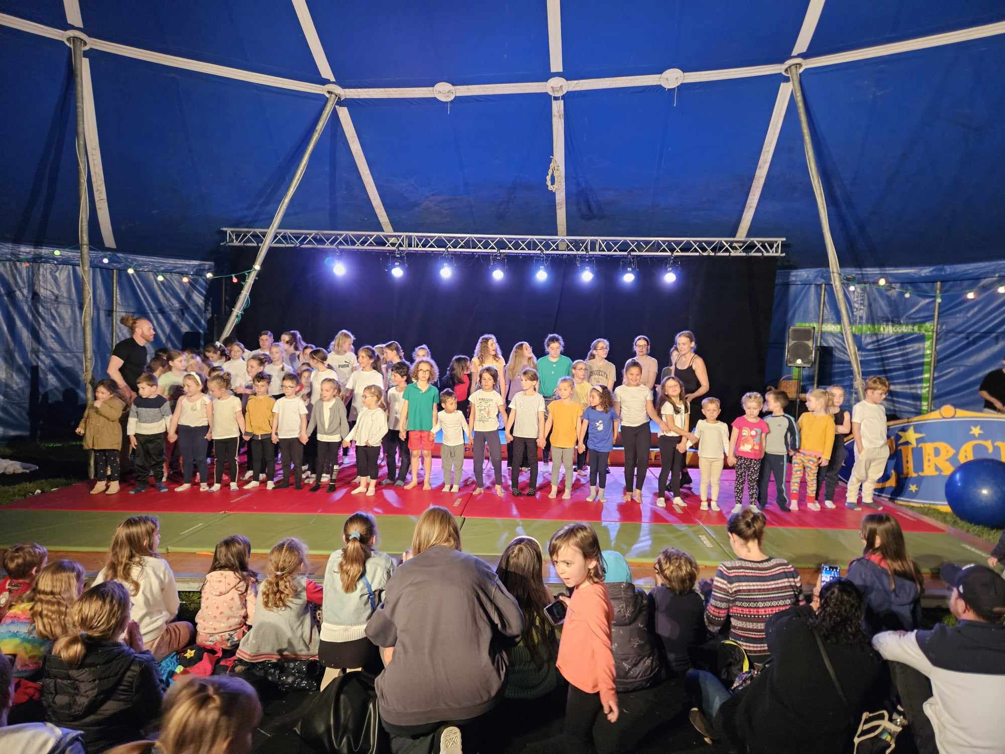 Les enfants des ateliers « cirque » en spectacle à la Fête du Cirque