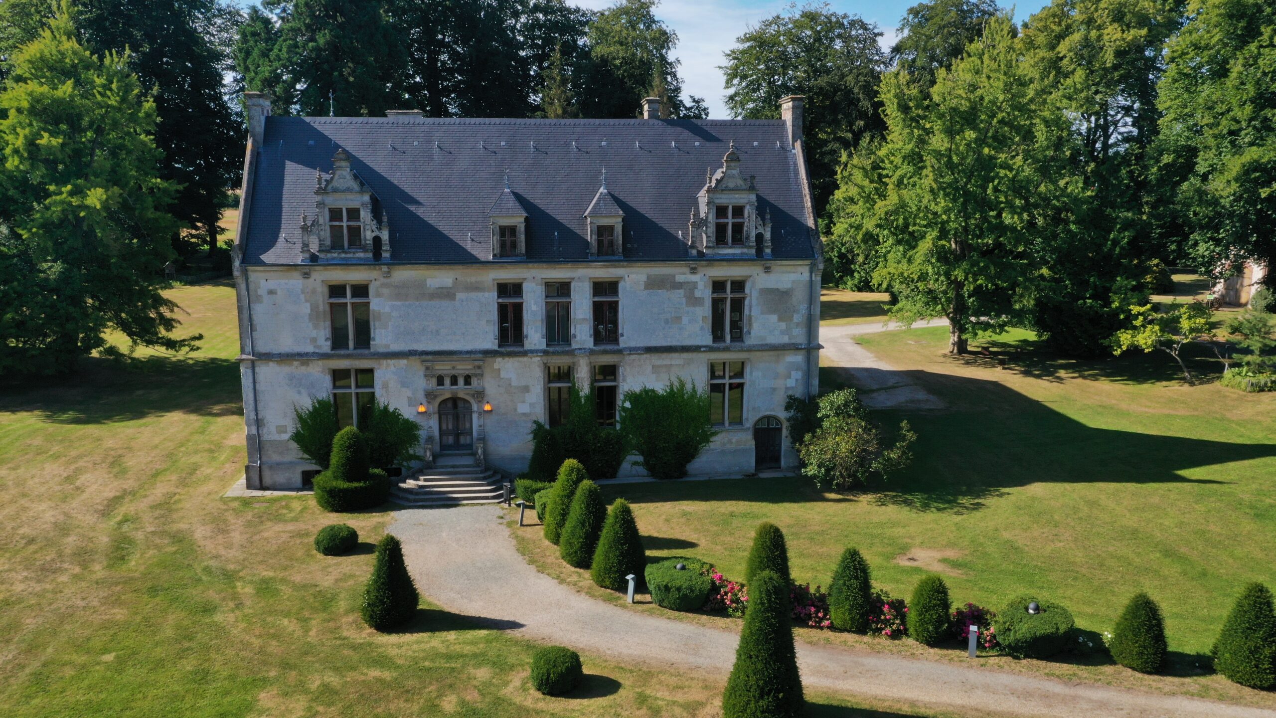 Maison Pour Tous